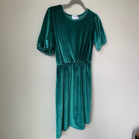 Old Navy Velvet Dress - Picture 3 of 6